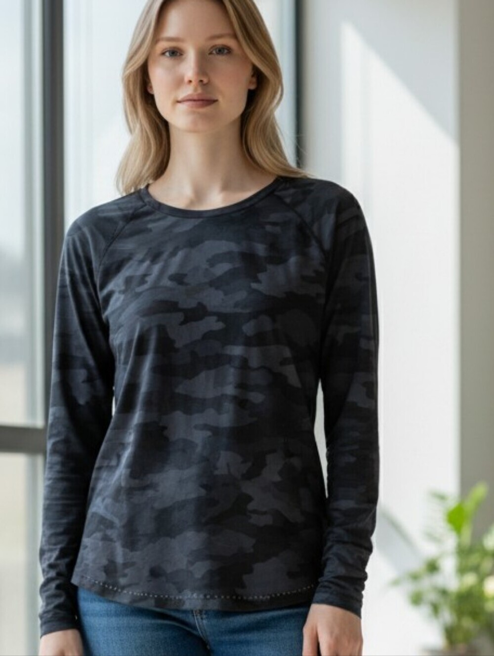 Lululemon Athletica Black Camouflage Top Size 8